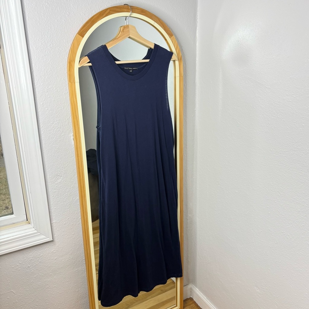Truly Madly Deeply navy sleeveless midi dress